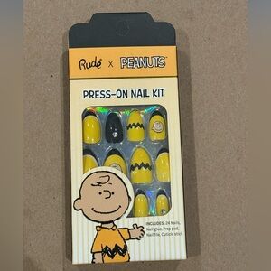New Rude x Peanuts Yellow & Black Charlie Brown Press-On Nail Kit